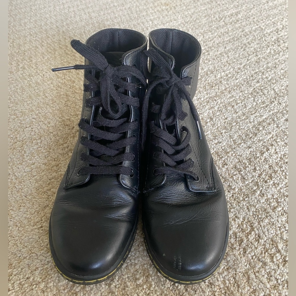 Black Dr. Martens Boots Size 8